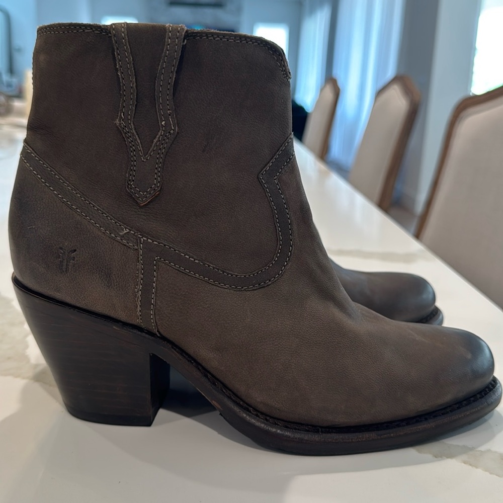 Frye Lillian Western Booties - never worn